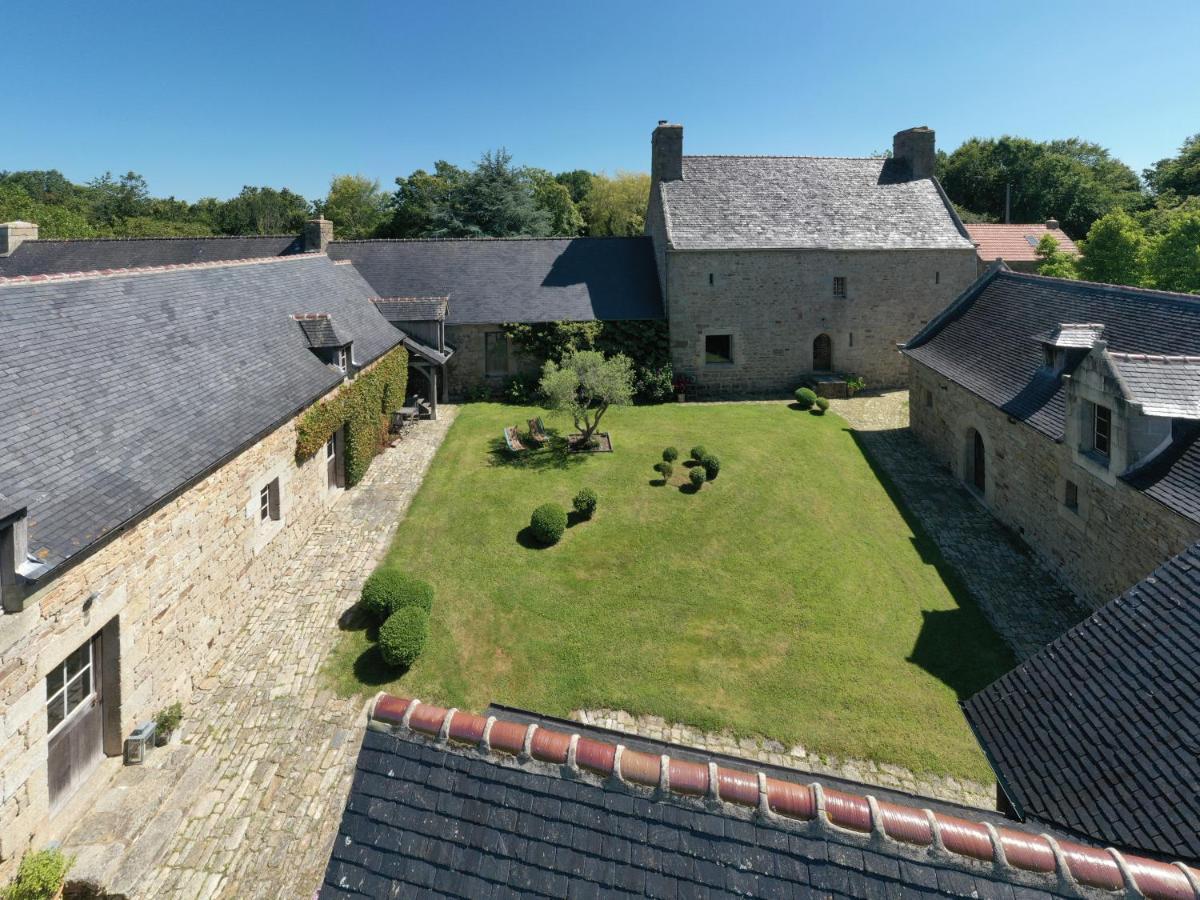 Manoir De L'Isle Hotel Ploumilliau Exterior photo