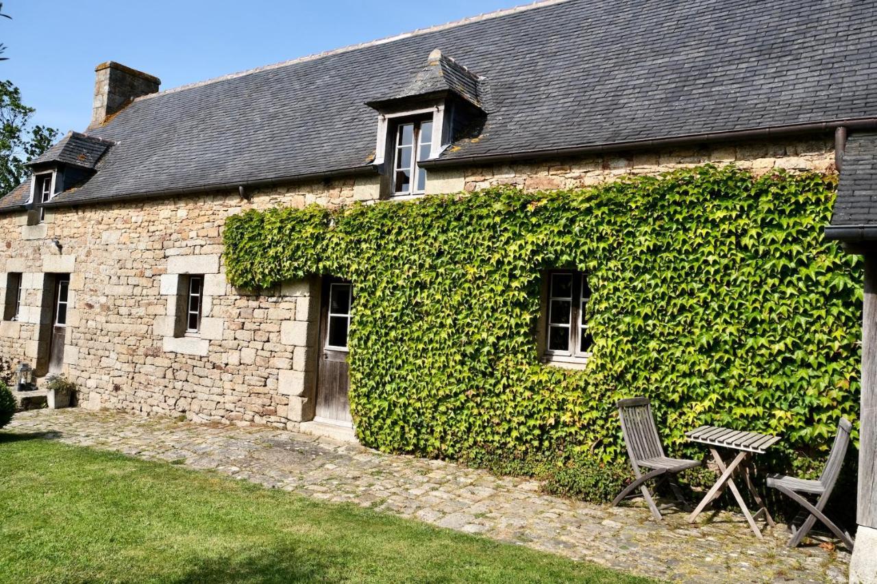Manoir De L'Isle Hotel Ploumilliau Exterior photo