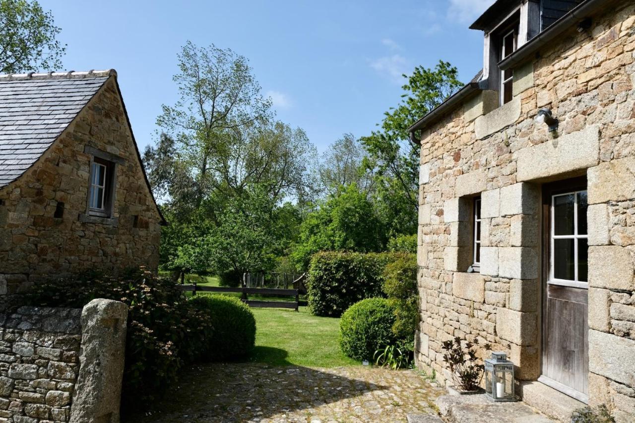 Manoir De L'Isle Hotel Ploumilliau Exterior photo